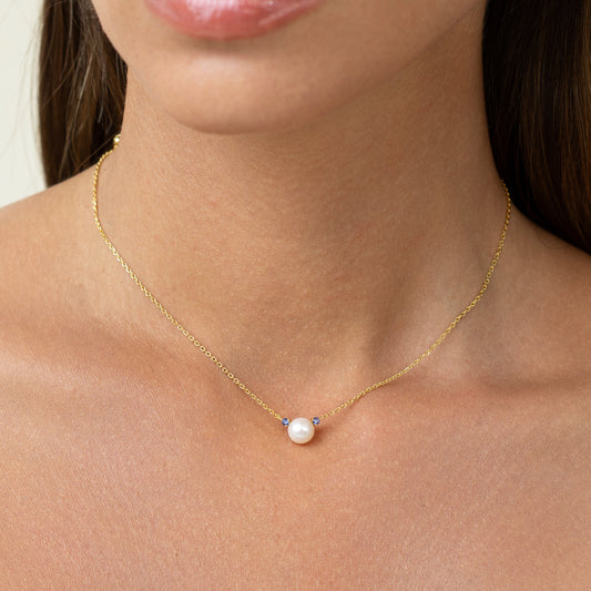 pearl necklace with sapphires and gold chain. Beautiful quality