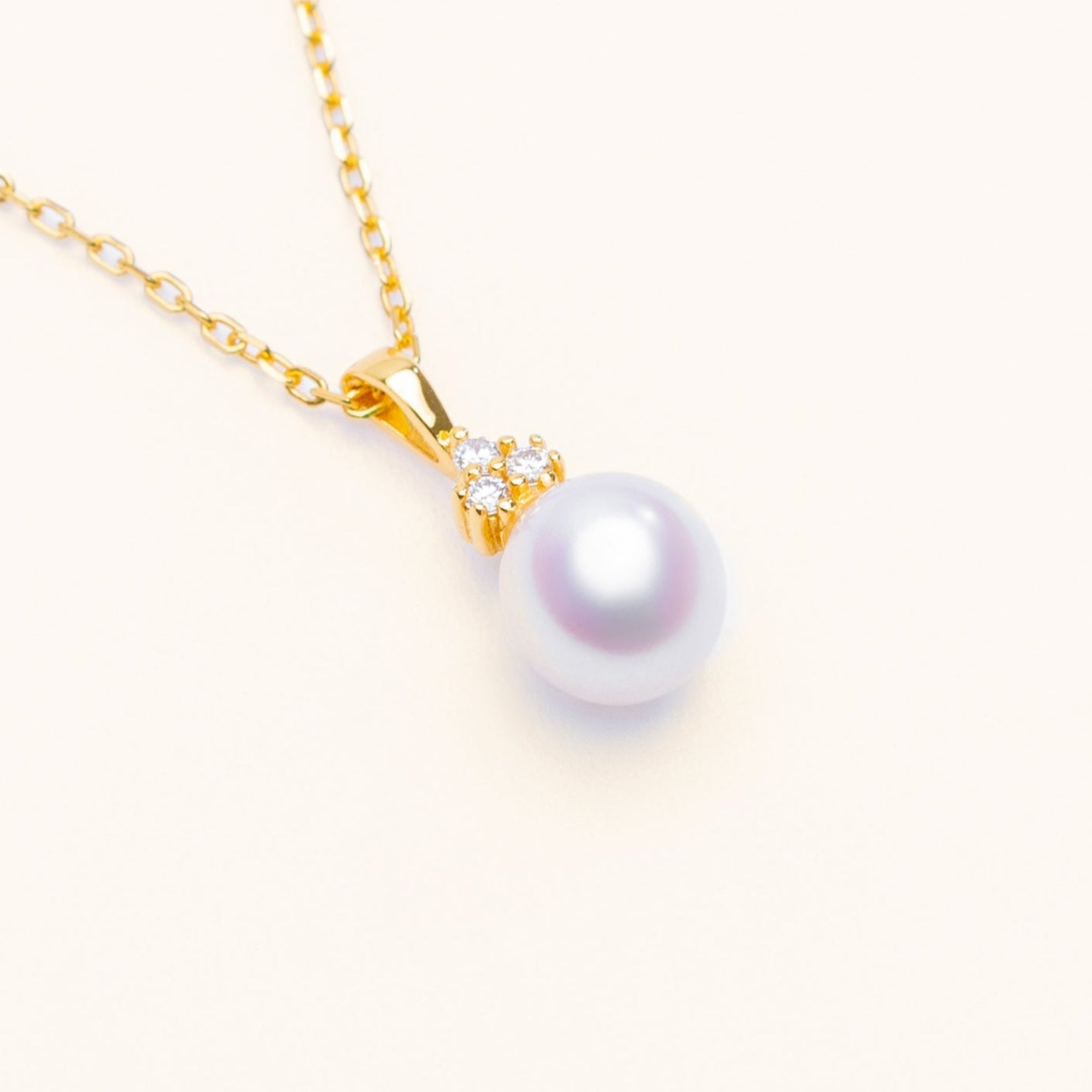Trinity Pearl Pendant (Diamond)