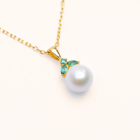 Pearlfruit Pendant (Emerald)