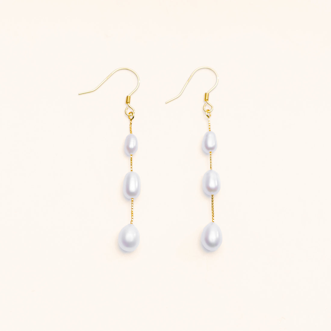 Freshwater pearl jewelry by Pearl Luna in sterling silver and 18k gold