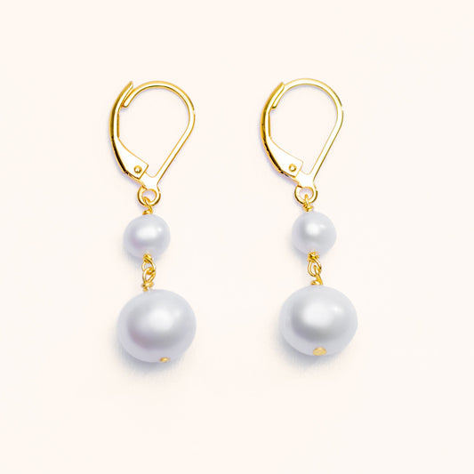 Freshwater pearls of varying shapes in a Pearl Luna jewelry piece